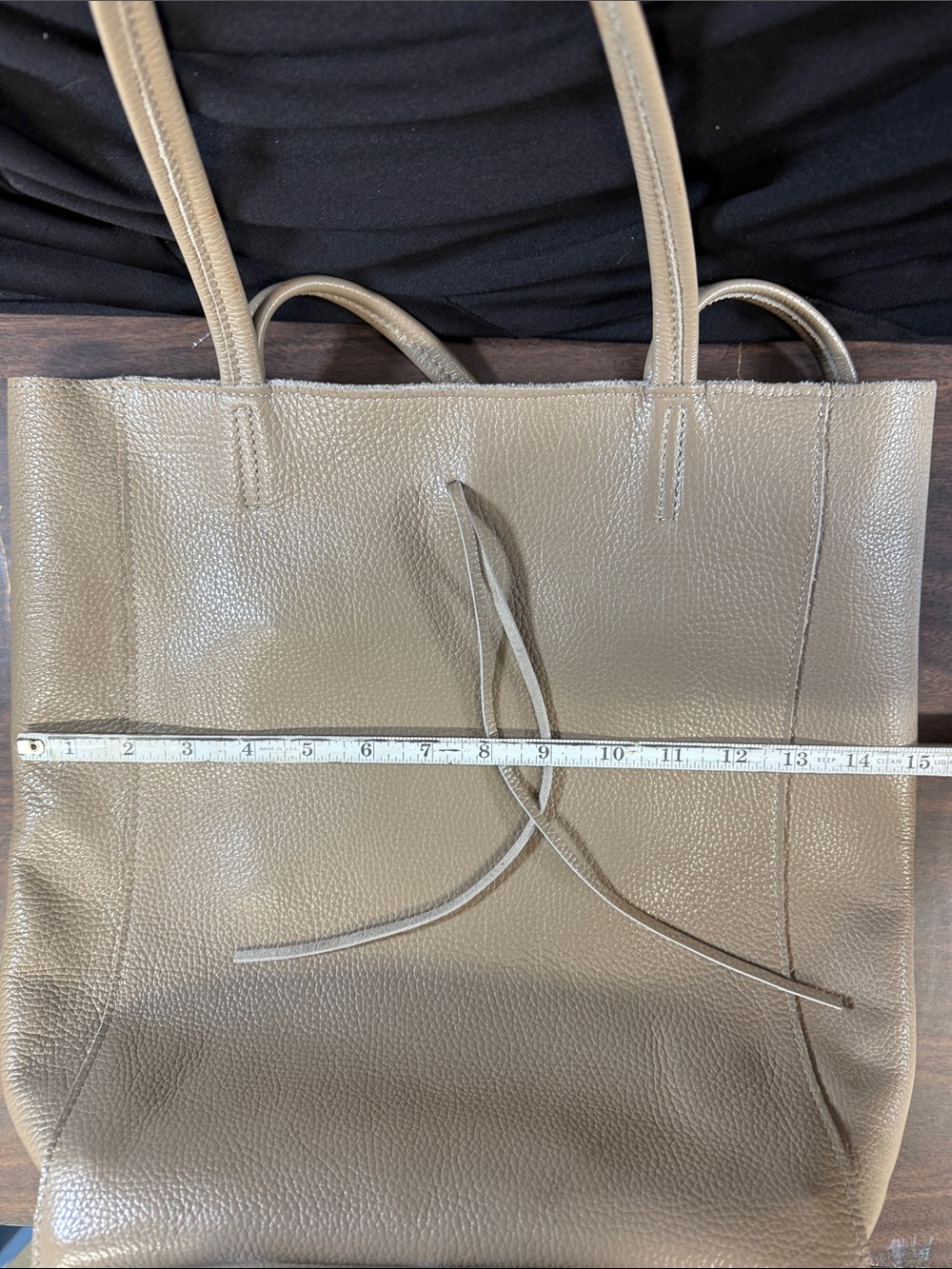 Classic Neutral Italian Leather Tote Bag - Taupe - Picture 4 of 8